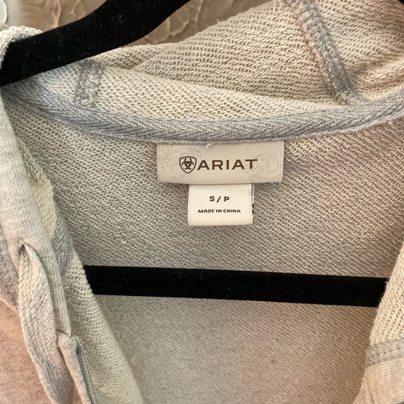 Ariat chevron lace print zip up hooded sweatshirt - Picture 3 of 7